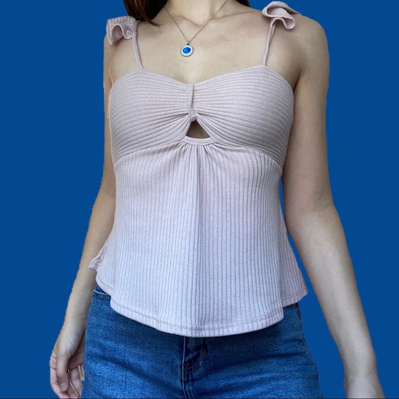Soft Pink Ruffle Top - Picture 2 of 2